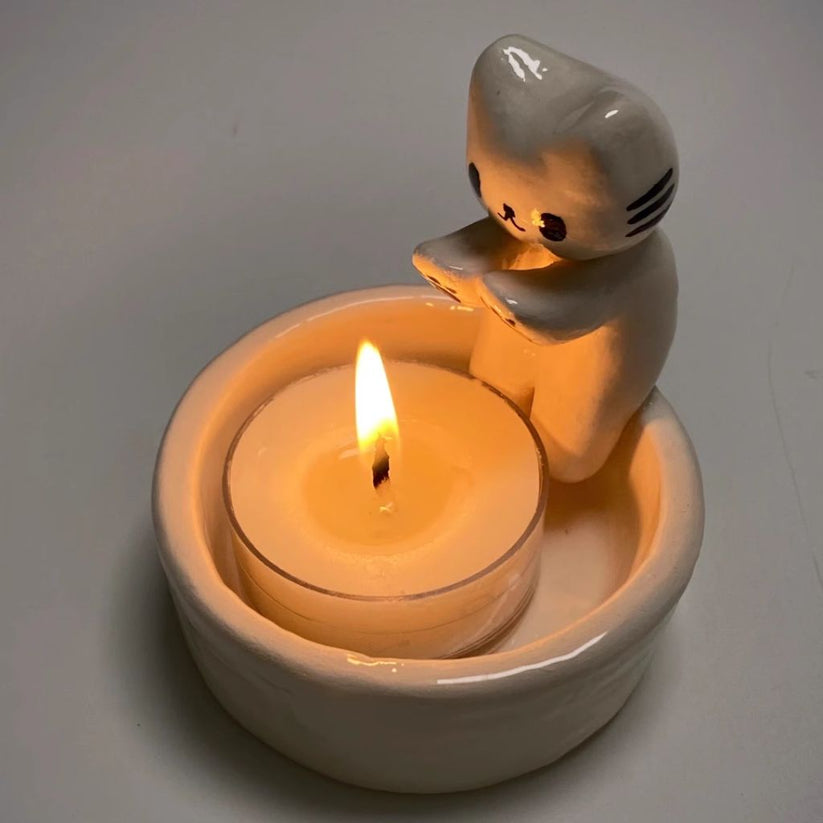 Kitten candle holder