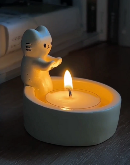 Kitten candle holder